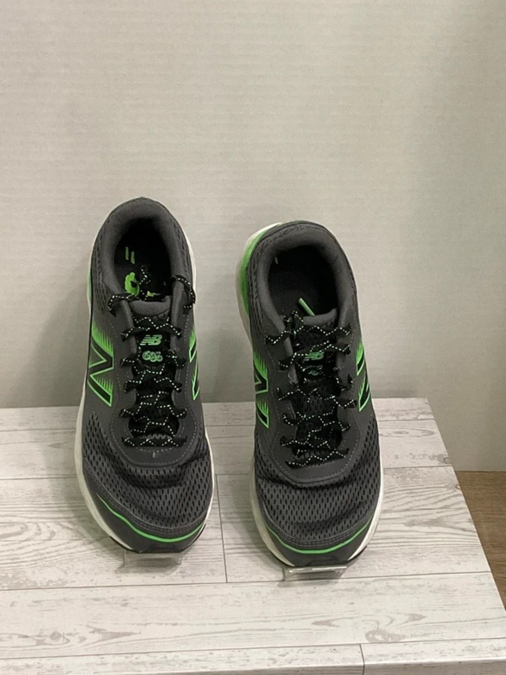 New Balance Kids Gray Sneakers with Neon Green Accents - Picture 3 of 5
